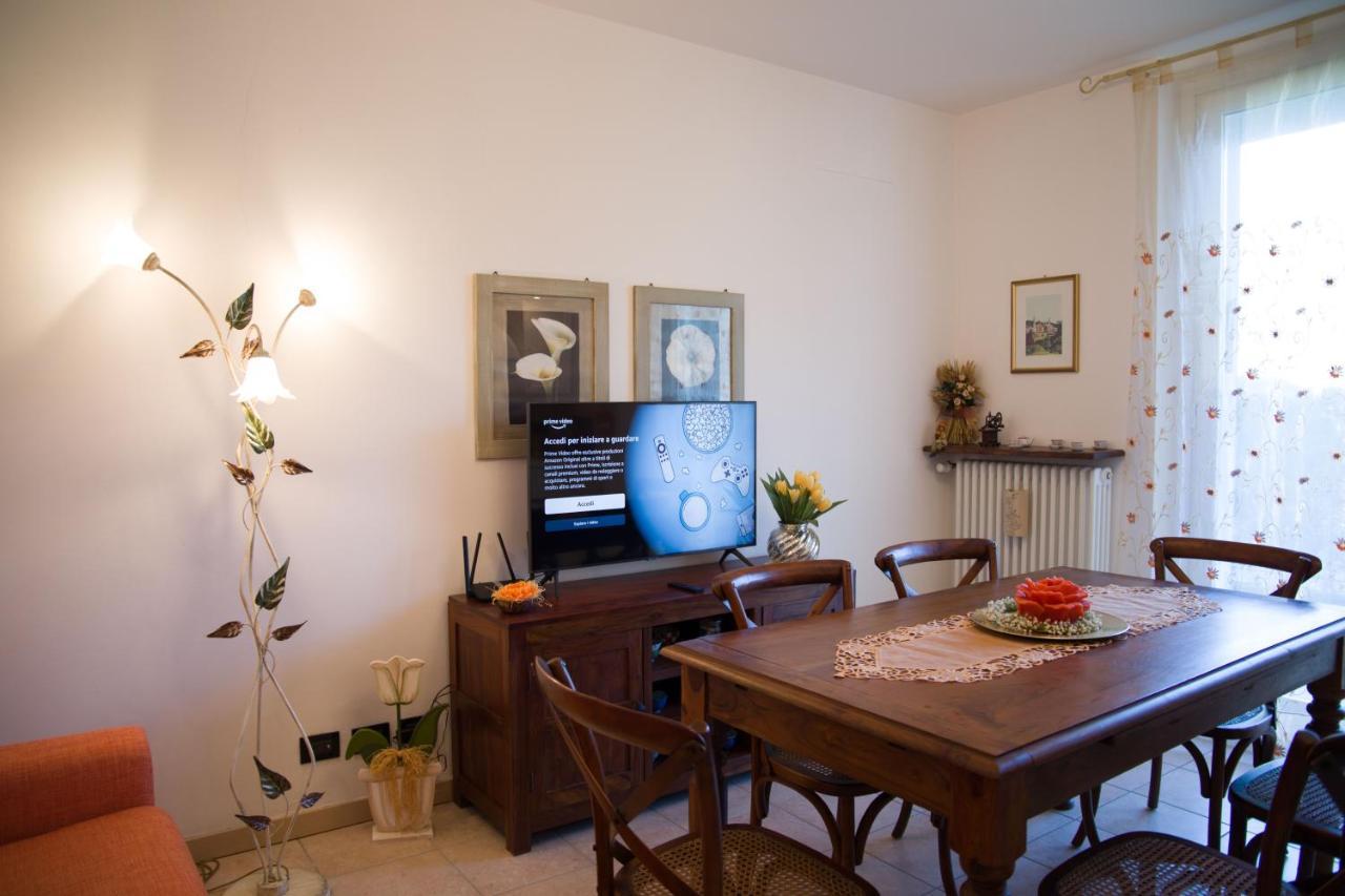 Appartamento Con Giardino E Parcheggio Privato Μπελάτζιο Εξωτερικό φωτογραφία