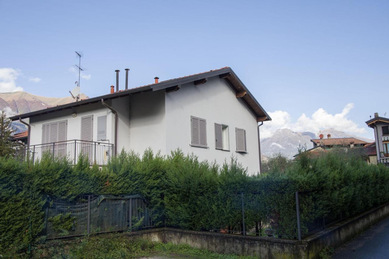 Appartamento Con Giardino E Parcheggio Privato Μπελάτζιο Εξωτερικό φωτογραφία