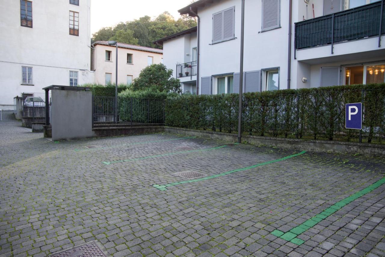 Appartamento Con Giardino E Parcheggio Privato Μπελάτζιο Εξωτερικό φωτογραφία